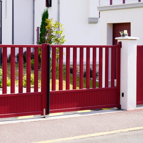 residential house exterior fence painting