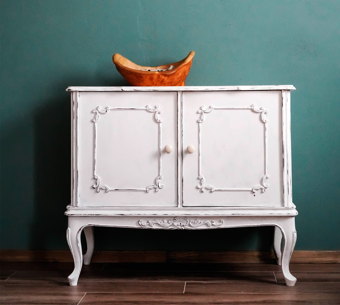 How To Professionally Paint Over Polyurethane Precision Painting Plus